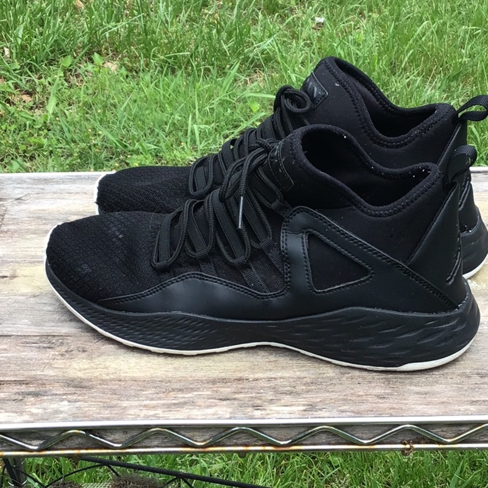 Nike Mens Air Jordan Formula 23, Men size 9 1/2,881465-010 Black Basketball Shoe - Picture 3 of 6